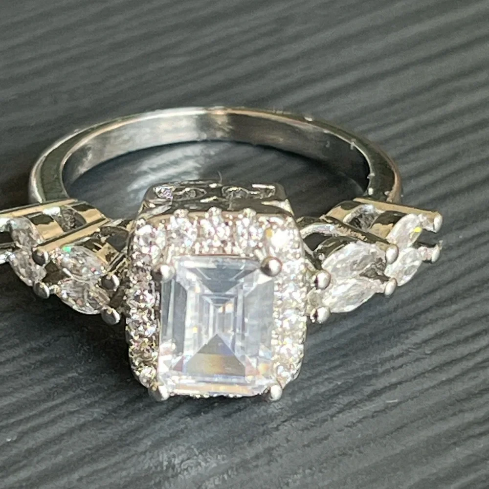NIB Silver Plated Princess Cut CZ Promise Ring Sz 8